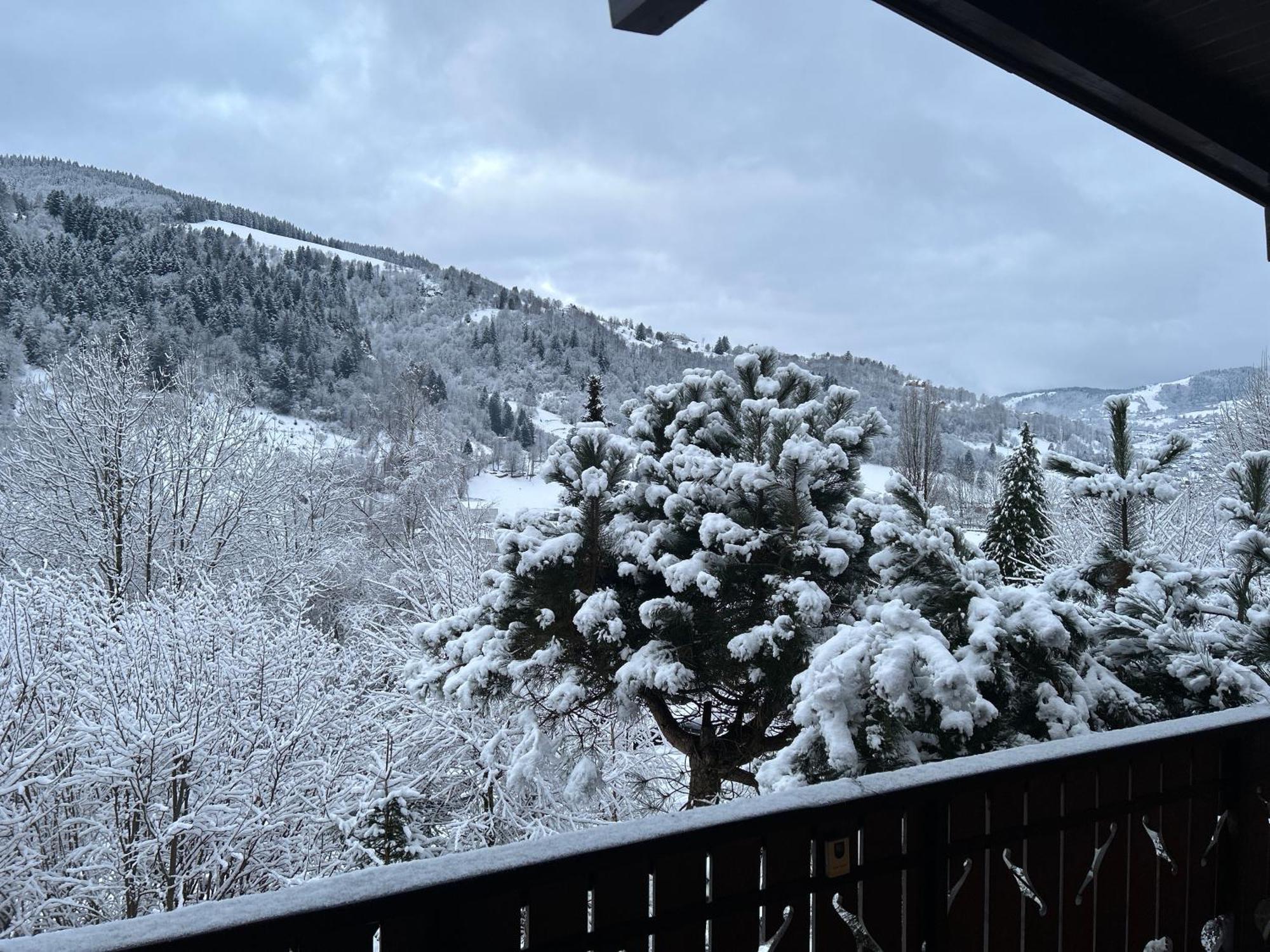 Escargot De Neige Bed & Breakfast ลาแบรส ภายนอก รูปภาพ
