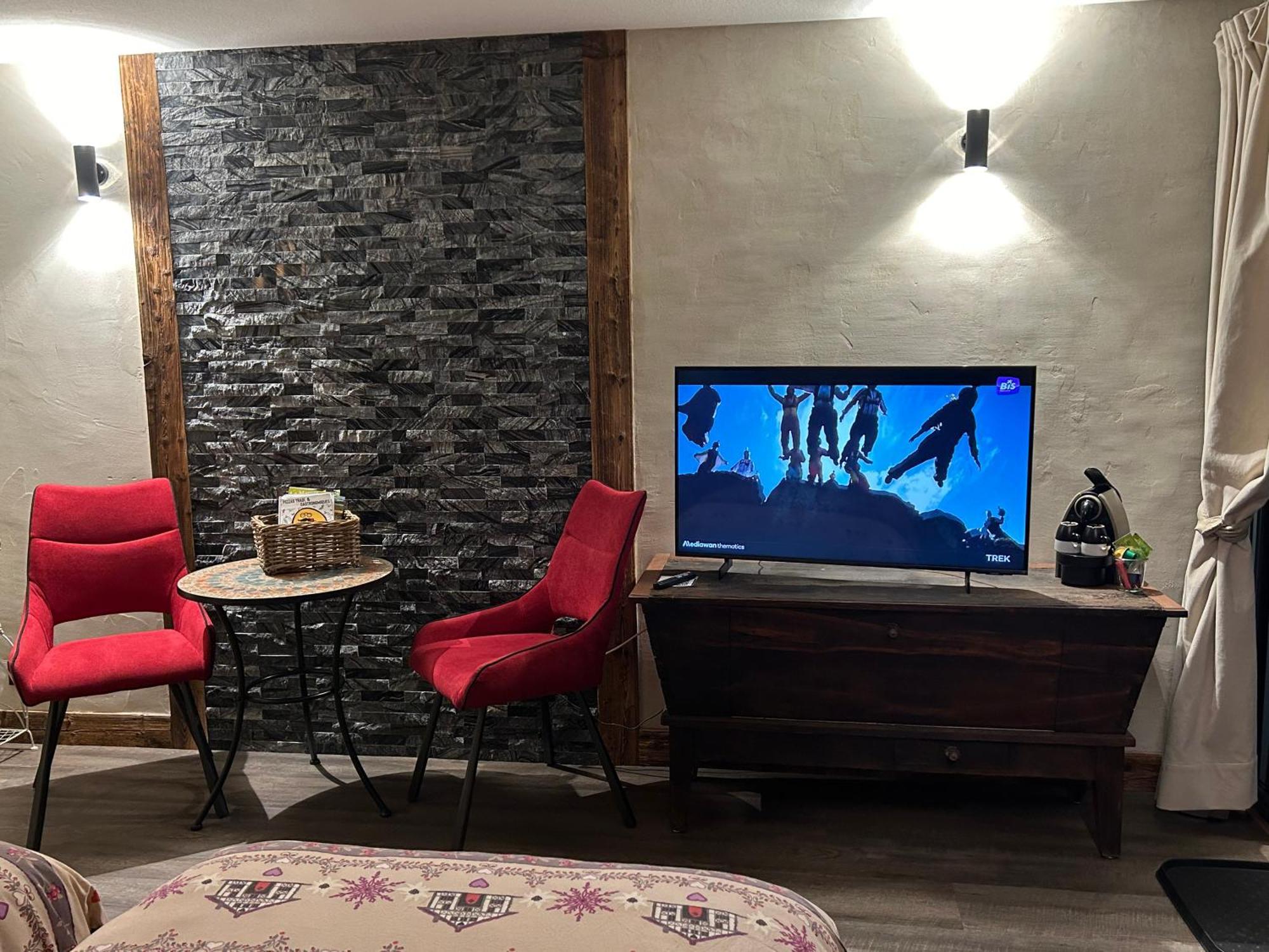 Escargot De Neige Bed & Breakfast ลาแบรส ภายนอก รูปภาพ